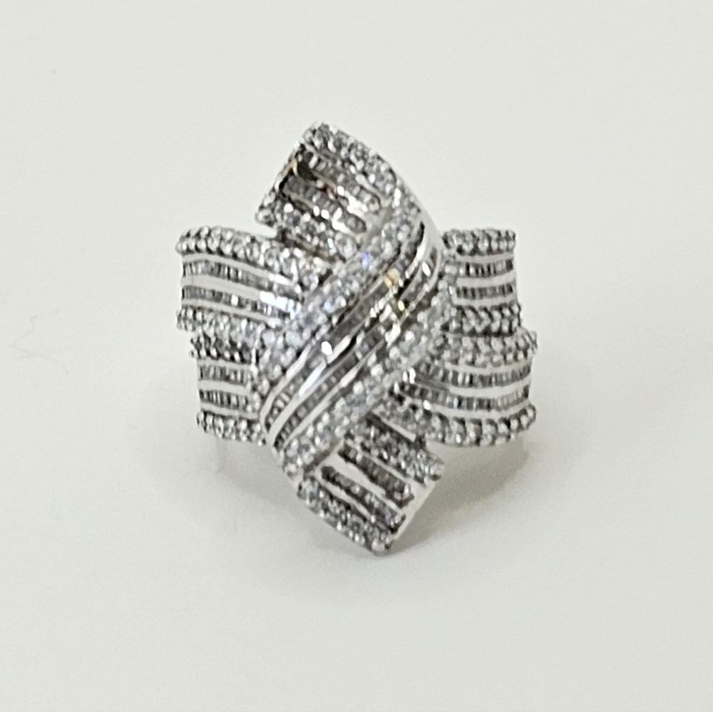 Genuine 2+ Carat Diamond Bow Knot Ring In Sterling Silver Size 7! - Picture 11 of 14